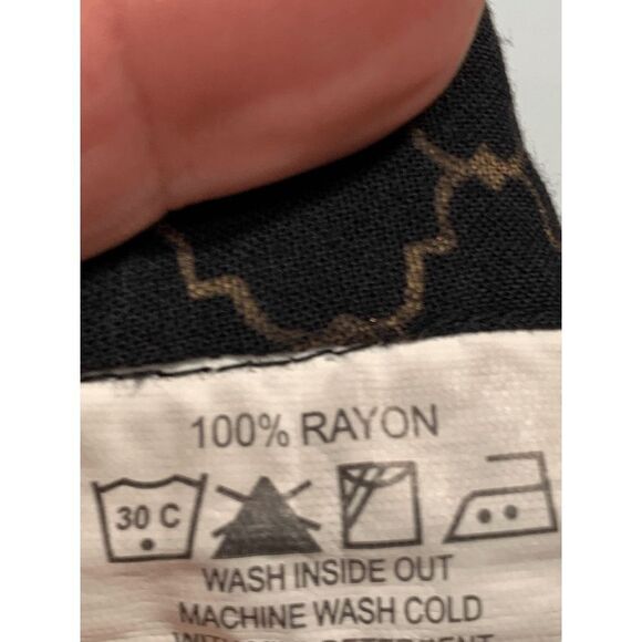 Avaasa Women's Elastic Waist Gold Geometric Print Wide Leg Black Capri Size S - Picture 3 of 5